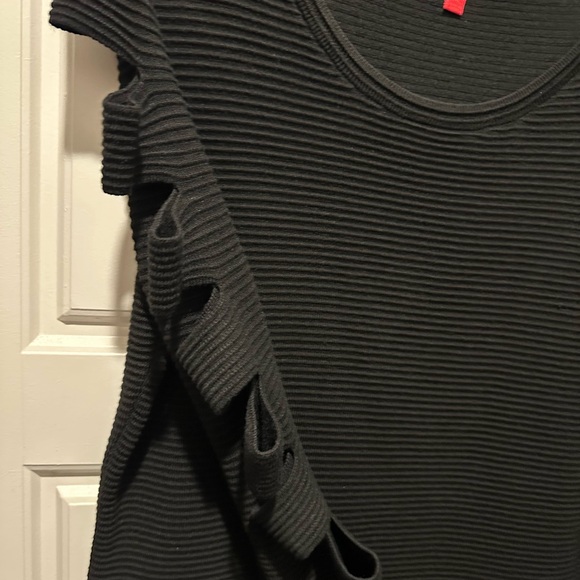 Black Long Sleeved Ribbed Dress: Jennifer Lopez Women’s Size Large - Picture 2 of 4